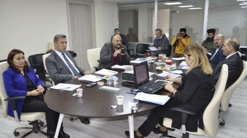 Kadına Y&ouml;nelik Şiddetle M&uuml;cadele Kars İl Eylem Planı A&ccedil;ıklandı