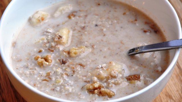 Fıstık Ezmeli, Muzlu ve Yulaflı Vegan Atıştırmalık