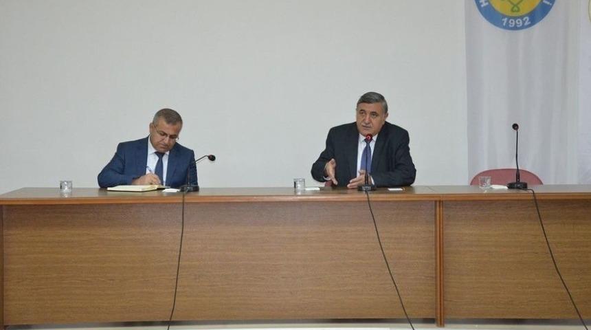 Rektör Taşaltın Veteriner Fakültesinin Sorunlarını Dinledi