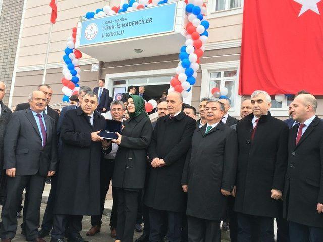 Bakanlar Maden Şehitleri İçin Soma’da Okul Açtı