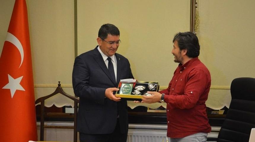 T&uuml;t&uuml;nc&uuml; Ve Dere Korkuteli&rsquo;nde