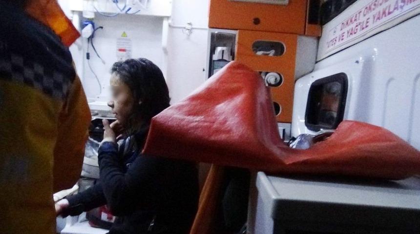 Sinir Krizi Ge&ccedil;iren Gen&ccedil; Kız, Oturduğu Evi Yaktı