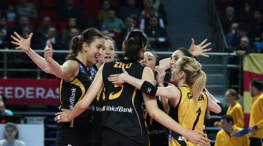Vakıfbank, Gruptan Yenilgisiz Lider Olarak &Ccedil;ıktı