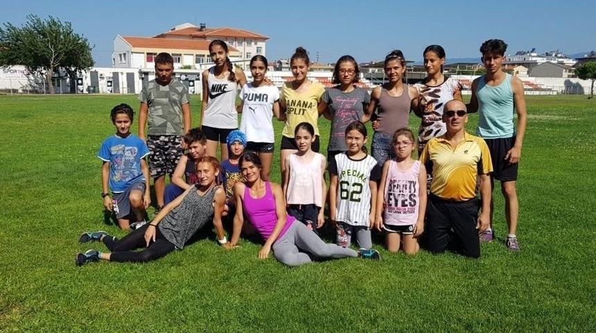 Burhaniye&rsquo;de &Uuml;cretsiz Atletizm Kursu A&ccedil;ıldı