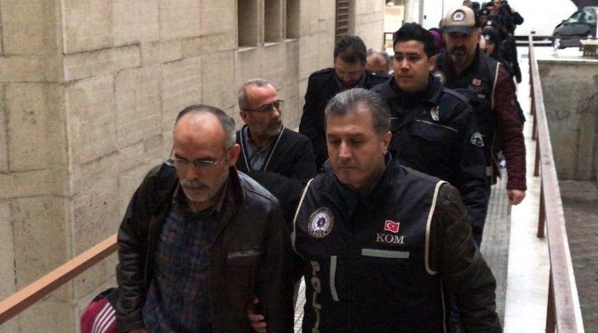 Bursa&rsquo;da Fet&ouml;/pdy &Uuml;yesi Okul Y&ouml;neticileri Ve &Ouml;ğretmenler Tutuklandı