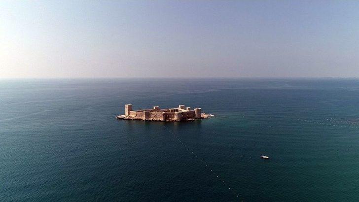 (özel) Denizin Ortasındaki 2 Bin 400 Yıllık Kale Büyülüyor G3