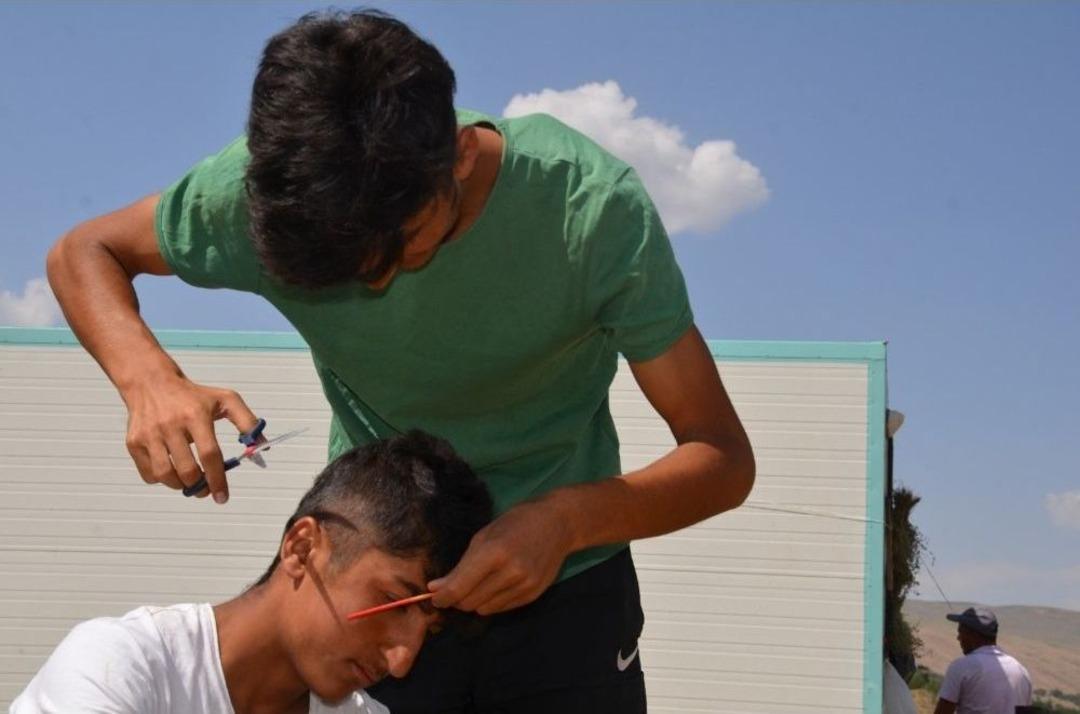 Yaylada G&uuml;neş Enerjisiyle Tıraş