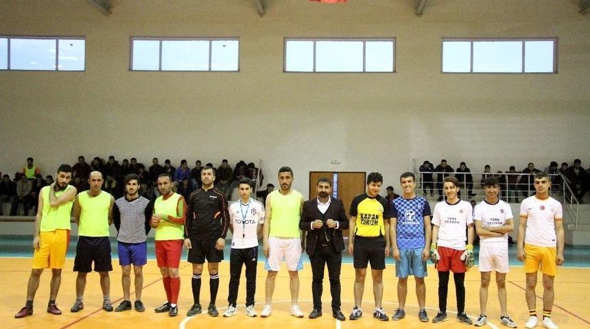 Hizan&rsquo;da Futsal Turnuvası