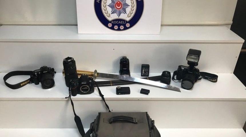 40 Bin Tl Değerinde Malzeme &Ccedil;alan 3 Zanlı Tutuklandı