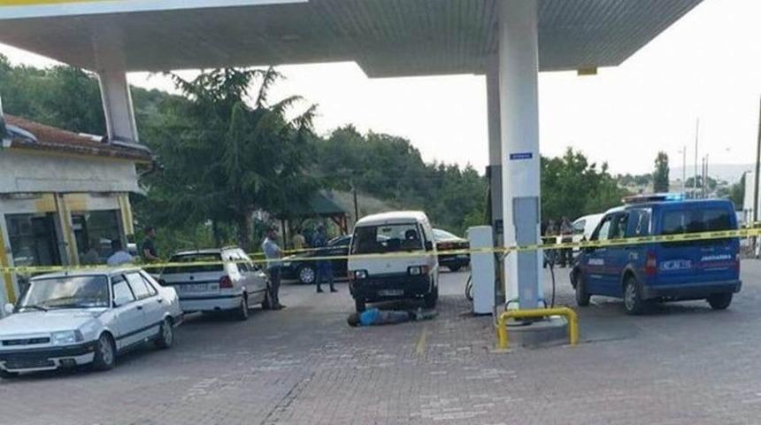 Kurusıkıdan &Ccedil;evirme Tabancayla Vurularak &Ouml;ld&uuml;r&uuml;ld&uuml;