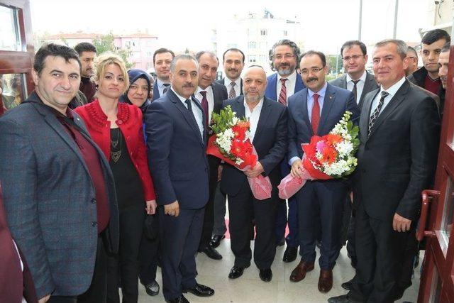 Uşak Belediyesinde Toplu Sözleşmeye İmzalar Atıldı 1