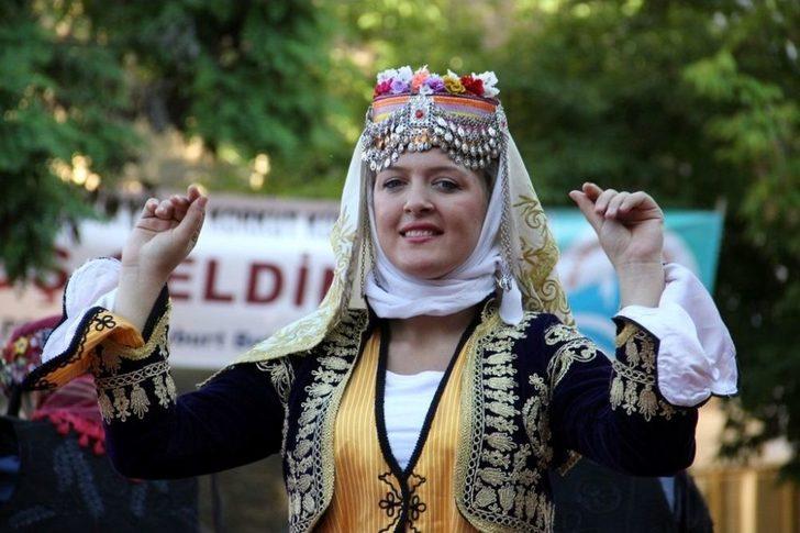 Dede Korkut Kültür Ve Sanat Şölenleri 24 Yaşında G3