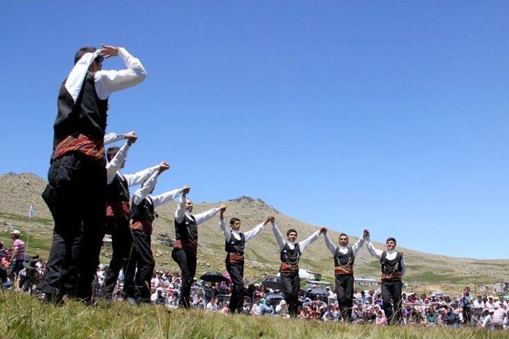 Dede Korkut Kültür Ve Sanat Şölenleri 24 Yaşında G5