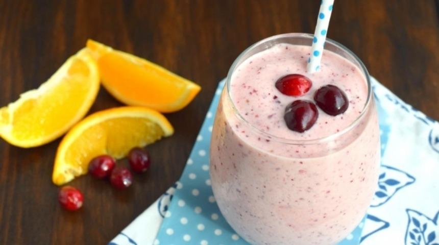 Portakallı Kızılcıklı Smoothie