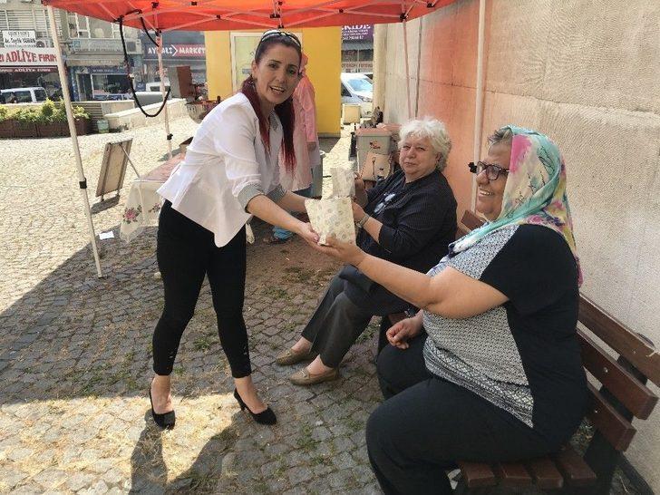 Şiddetten Hayatını Kaybeden Kadınların Hayrına Lokma Dağıttı G2