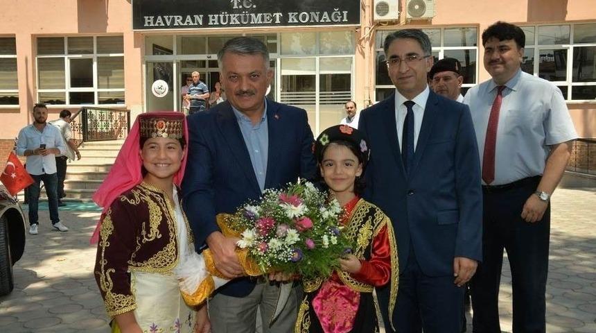Vali Yazıcı Havran’ı Ziyaret Etti