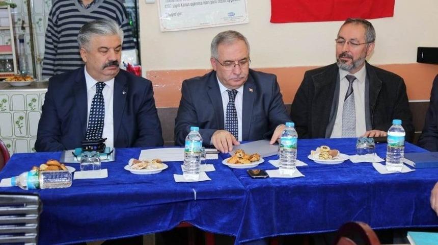 Vali Nayir: M&uuml;ltecilerin &Uuml;lkemize Geldikten Sonra Kalacakları İl Belli, Orayı Terk Etmemeleri Lazım