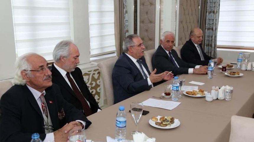 K&uuml;tav&rsquo;ın B&uuml;t&ccedil;esi 700 Bin Tl