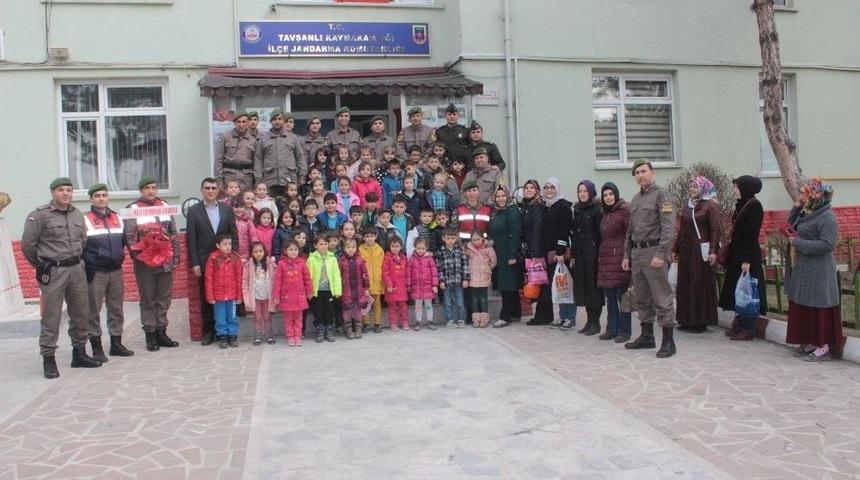 &Ouml;ğrencilerden Jandarma Komutanlığı&rsquo;na Ziyaret