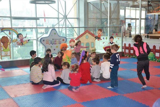 Minikler G&uuml;len Y&uuml;z Maskeleri Tasarlayacak 1