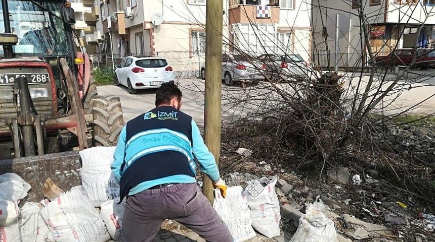 İzmit Belediyesi&rsquo;nden Atık Madde Uyarısı