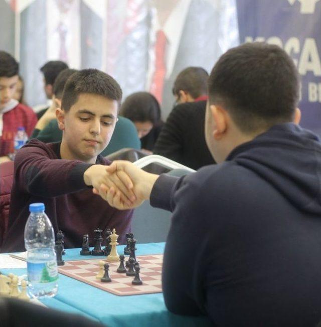 Satran&ccedil; Ligi&rsquo;nde D&ouml;rd&uuml;nc&uuml; Etap Karşılaşmaları Tamamlandı 2