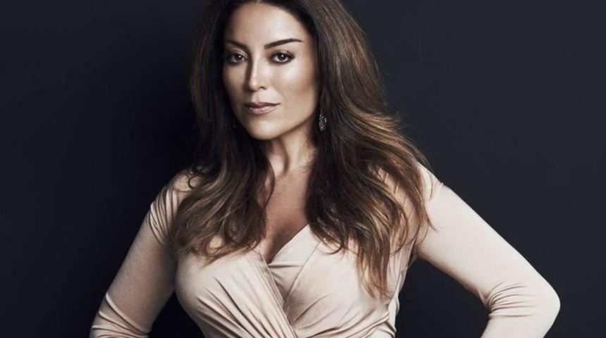 Emre Altuğ Ve İş Adamı Dağdelen&rsquo;in Mekanında Konser Maratonu