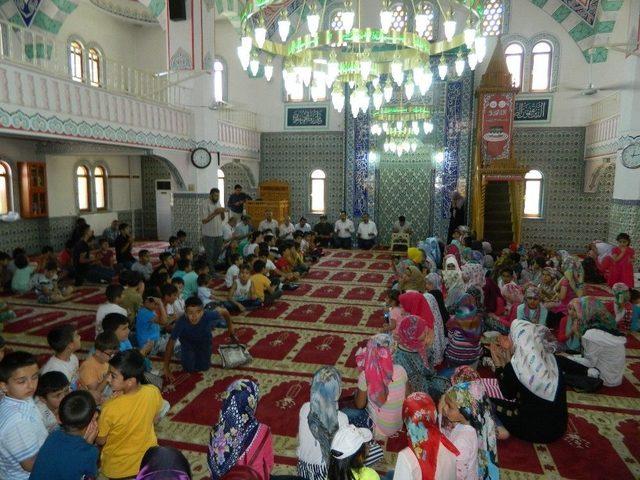 Kur&rsquo;an Kursu &Ouml;ğrencileri 15 Temmuz Şehitlerini Unutmadı 2