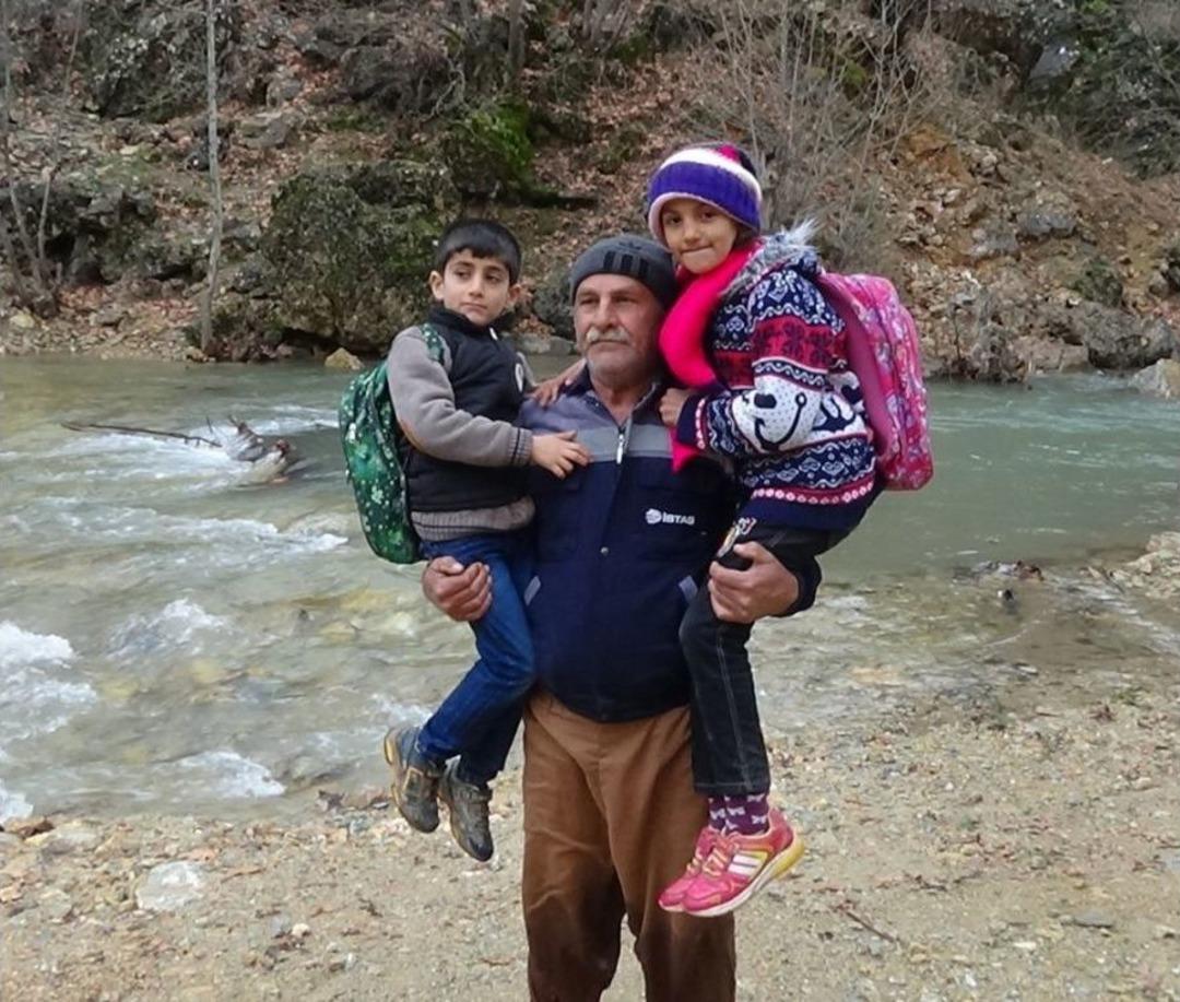 &lsquo;dede Sırtında&rsquo; Taşımalı Eğitim