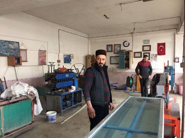 Alacağı Makinenin Fiyatını Y&uuml;ksek Buldu, Kendi Makinesini Yaptı 1