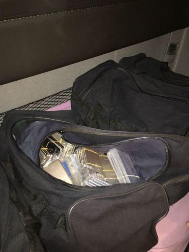 İpsala Gümrük Kapısı’nda Bin 30 Adet Cep Telefonu Ele Geçirildi 2