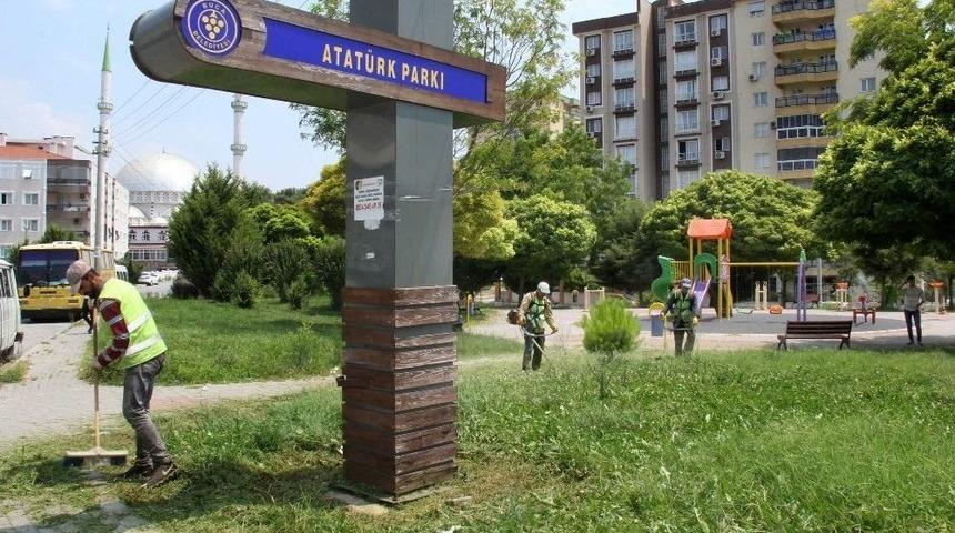 Buca Parklarına Yoğun Mesai