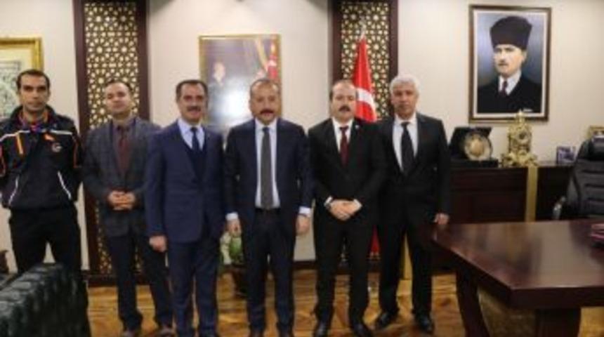 Afad Personelinden Siirt Valiliğine Ziyaret