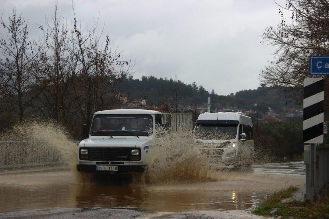 &Ccedil;atılar U&ccedil;tu, Tekneler Battı, Alt Ge&ccedil;itler G&ouml;le D&ouml;nd&uuml;