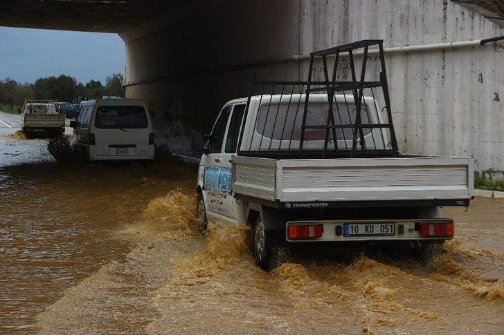 Çatılar Uçtu, Tekneler Battı, Alt Geçitler Göle Döndü G2