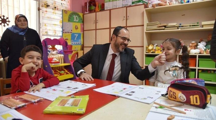 Başkan Ayaz, &Uuml;&ccedil; Okulu Ziyaret Etti