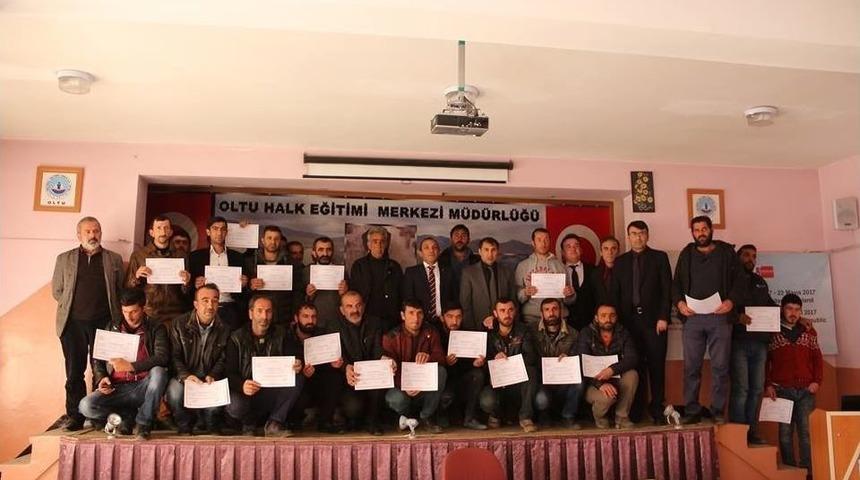 S&uuml;r&uuml; Y&ouml;netimi Kursiyerleri Belgelerini Aldı