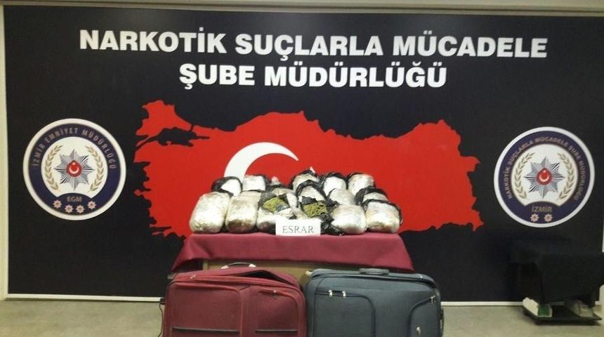 İzmir&rsquo;de Zehir Tacirlerine Ge&ccedil;it Yok