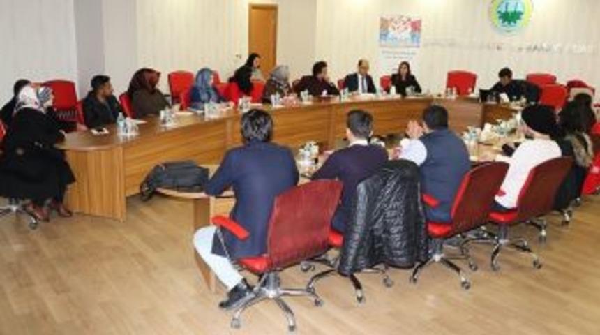 Hr&uuml; &Ouml;ğrencileri Profesyonel Dış Ticaret Eğitimi Aldı