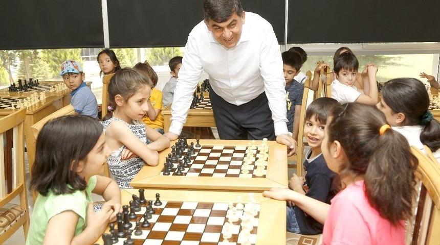 "hamleni Yap" Projesi 4. Yılında Da Dolu Dizgin