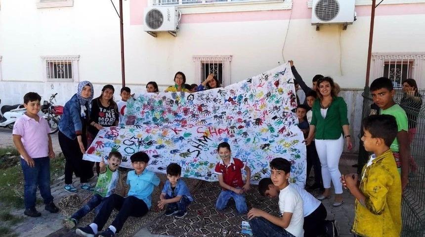 Suriyeli Ve Kilisli &Ccedil;ocuklara Boyama Etkinliği