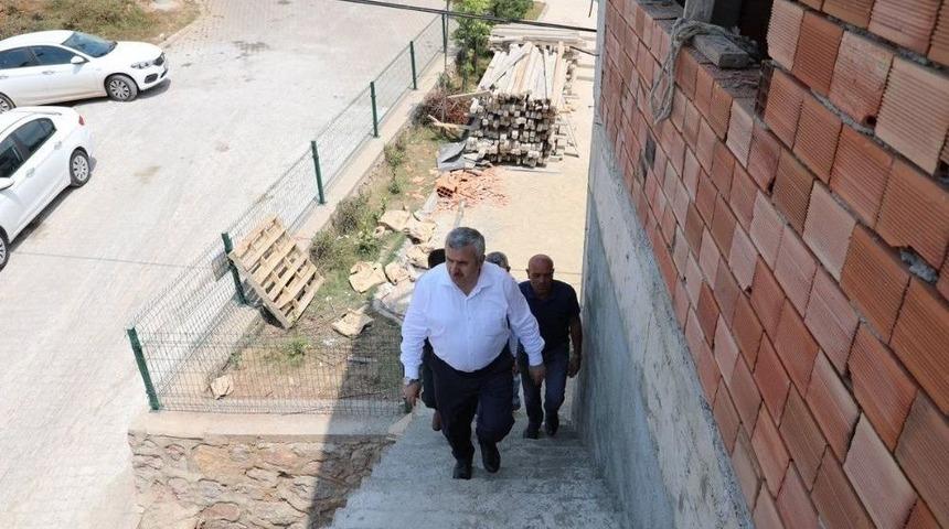 Yukarı Hereke Taziye Evi Hızla Y&uuml;kseliyor