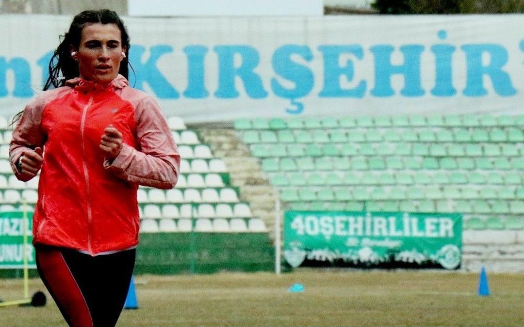 Ailesi İzin Vermedi Balkan Şampiyonu Oldu