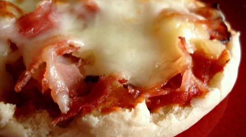 Pita Ekmekli Kolay Pizza