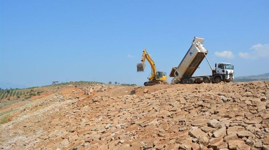 Atak&ouml;y Barajı İnşaatı Devam Ediyor