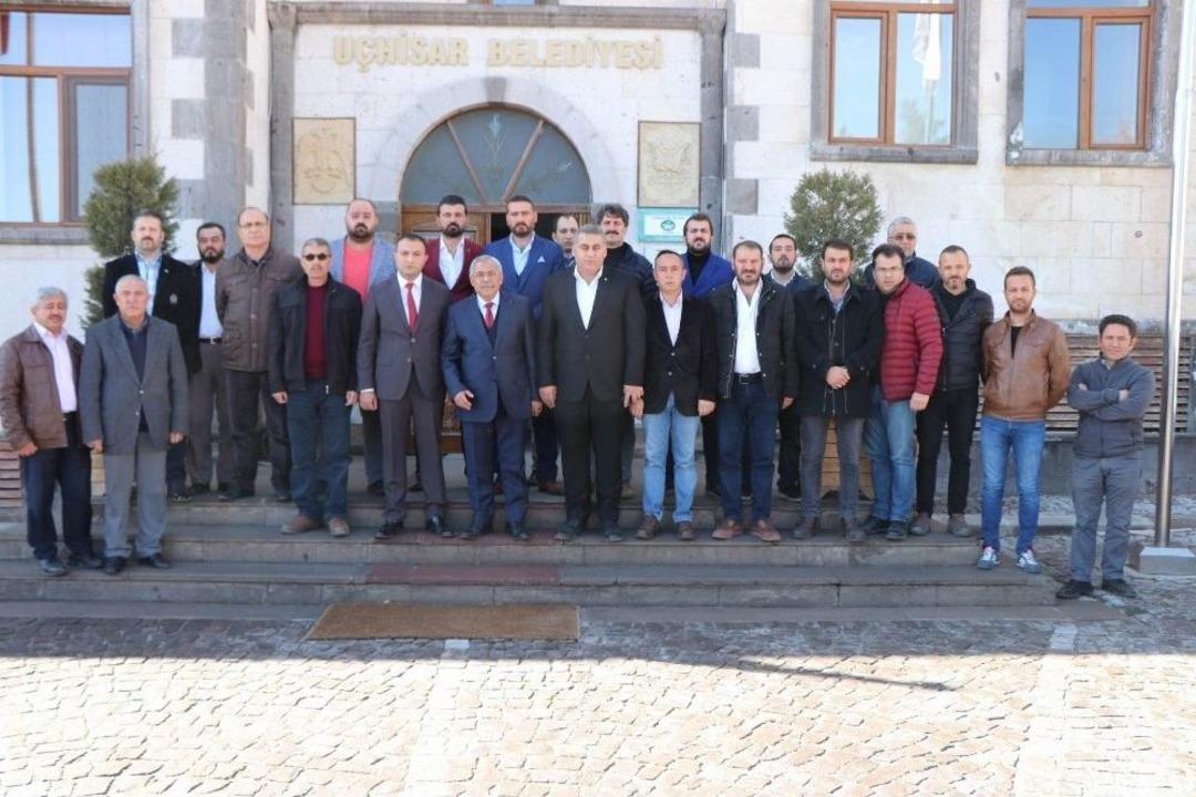 U&ccedil;hisar Belediye Başkanı Karaaslan: "yaşlı Anne Babalarına Bakmayanlar Ağa&ccedil; Sever Oluyor"
