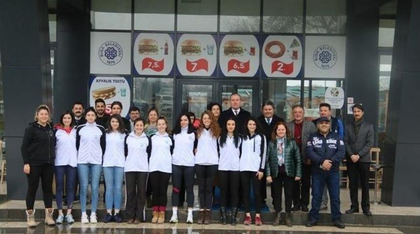 &Ccedil;i&ccedil;eklidedepsor Ligde Kalmayı Garantiledi