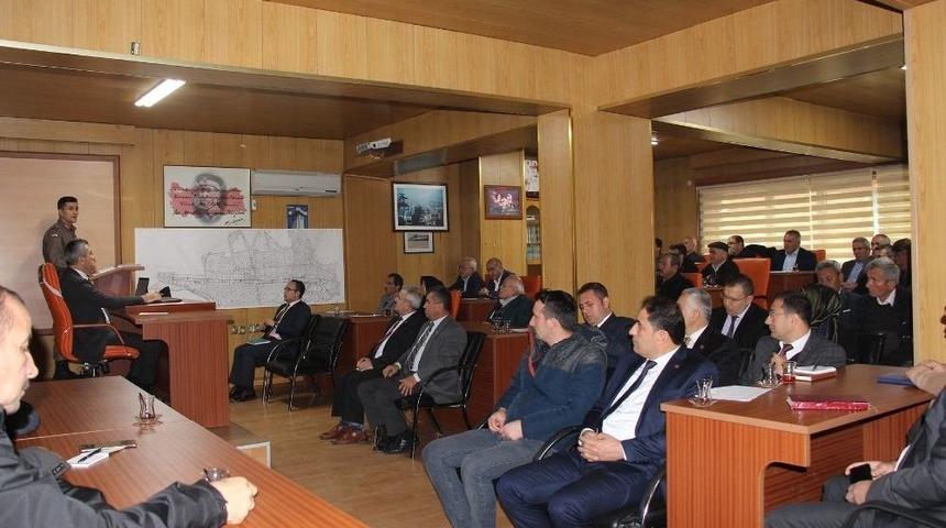 Bucak&rsquo;ta G&uuml;venlik Toplantısı