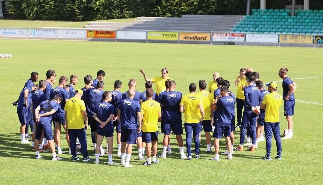 Fenerbah&ccedil;e&rsquo;de Hazırlıklar S&uuml;r&uuml;yor