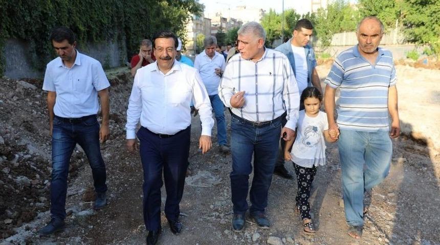 Başkan Atilla, Çalışmaları Denetledi